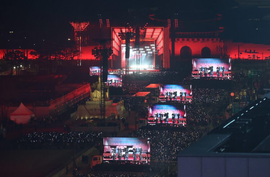 BTS Win Big as Black Eyed Peas Reunite…